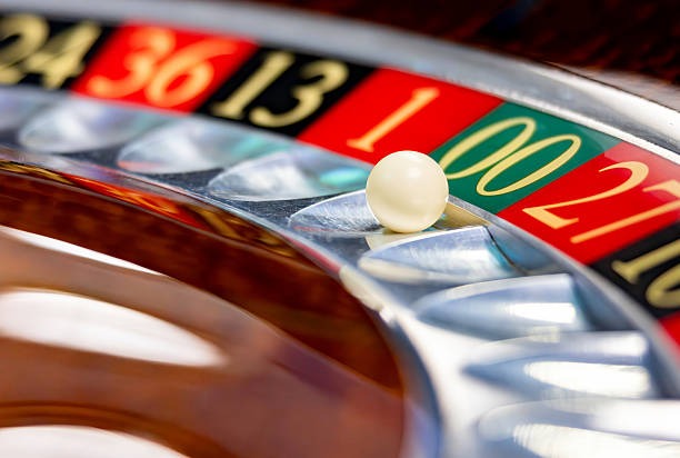 bola389 mobile app interface showing sportsbook markets and live-dealer access